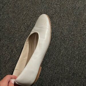 Elegant White Leather Women's Shoe